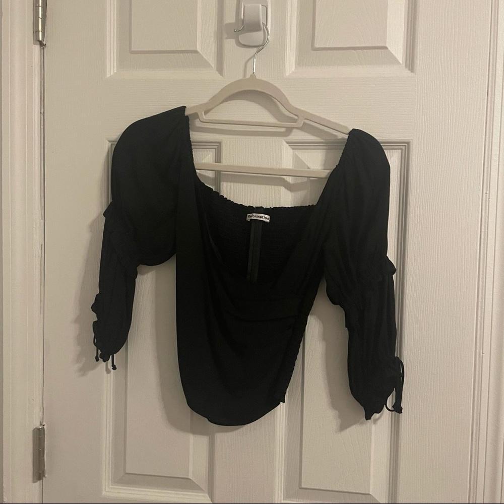 REFORMATION BLACK TOP PUFFY SLEEVES